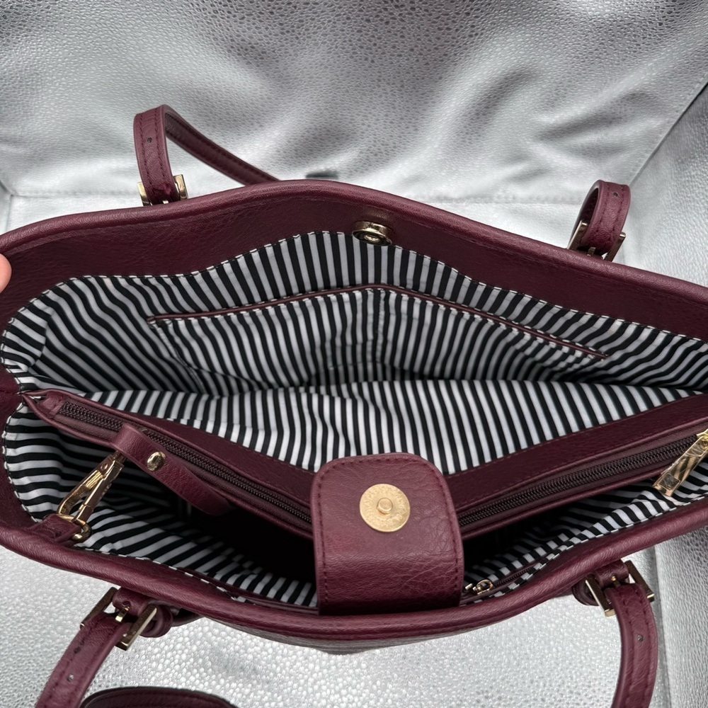 Urban Expressions Work Tote with Wristlet Pebble Vegan Leather Footed Burgundy - Picture 5 of 12